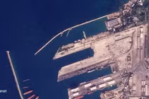 Hình ảnh tại cảng quân sự của Syria được vệ tinh chụp lại. Ảnh: Planet Labs.