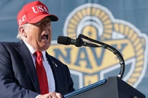 Tổng thống Mỹ Donald Trump phát biểu tại lễ kỷ niệm 250 năm thành lập Hải quân tại Căn cứ Hải quân Norfolk, Virginia, vào ngày 5/10. Ảnh: Getty.