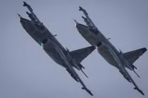 Máy bay hỗ trợ không chiến tầm gần Su-25 của Triều Tiên. Ảnh: MW.