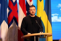 Tổng thống Ukraine Volodymyr Zelensky từ lâu đã xin các đồng minh phương Tây cho phép sử dụng vũ khí tấn công sâu vào lãnh thổ Nga (Ảnh: Getty)