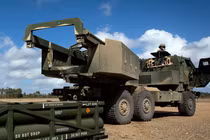 Hệ thống HIMARS có khả năng bắn các mục tiêu xa tới 50 dặm (Ảnh: Getty)