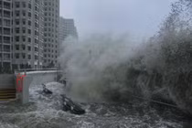 Ragasa là cơn bão cấp 10 thứ hai đổ bộ vào Hong Kong, Trung Quốc trong năm nay. Ảnh: SCMP.