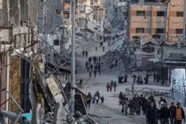 Thành phố Gaza bị tàn phá bởi chiến tranh, trong bức ảnh chụp ngày 23/12. Ảnh: Getty.