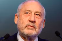 Chủ nhân của giải Nobel Kinh tế năm 2001 Joseph Stiglitz (Ảnh: Reuters).
