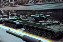 Một xưởng lắp ráp cơ khí tại nhà máy chế tạo máy Uralvagonzavod ở Nizhny Tagil, Nga. Ảnh: Sputnik.