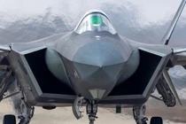 Chiến đấu cơ J-20 của Trung Quốc (Ảnh: Military Watch)