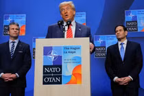 Tổng thống Mỹ Donald Trump tại cuộc họp báo tại hội nghị thượng đỉnh NATO hôm 25/6. Ảnh: CNBC.