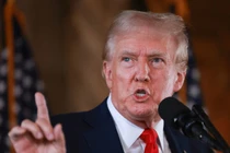 Ông Donald Trump phát biểu trong cuộc họp báo tại khu bất động sản Mar-a-Lago ở Palm Beach, Florida ngày 8/8 (Ảnh: Getty)