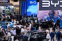 Trung Quốc vẫn sẽ là thị trường EV hàng đầu thế giới trong năm 2024 (Ảnh: Fortune)