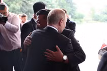 Tổng thống Nga Vladimir Putin và Chủ tịch Triều Tiên Kim Jong-un tại Bắc Kinh, Trung Quốc, ngày 3/9. Ảnh: Kremlin.ru.