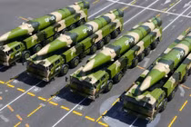 Tên lửa đạn đạo DF-26 của Lực lượng Tên lửa PLA. Ảnh: MW.