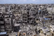 Những tòa nhà bị phá hủy trong trại tị nạn Jabalia ở thành phố Gaza vào ngày 3/10/2024 (Ảnh: Getty)