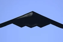 Máy bay ném bom tàng hình B-2 Spirit trong bức ảnh chụp ngày 1/1/2022 tại Pasadena, California, Mỹ (Ảnh: Getty)