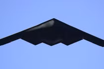 Máy bay ném bom tàng hình B-2 Spirit trong bức ảnh chụp ngày 1/1/2022 tại Pasadena, California, Mỹ (Ảnh: Getty)