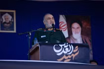 Chỉ huy Lực lượng Vệ binh Cách mạng Hồi giáo Hossein Salami phát biểu tại một sự kiện ở Kerman, Iran vào ngày 5/1/2024. Ảnh: Getty.