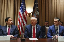 Tổng thống Mỹ Donald Trump tổ chức cuộc họp Nội các tại Nhà Trắng, ngày 26/2. Ảnh: Getty.