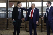 Tỷ phú Elon Musk trở thành người ủng hộ lớn cho chiến dịch tranh cử của ông Donald Trump (Ảnh: Getty)