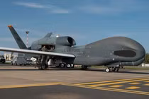 Mỹ tái điều động máy bay không người lái RQ-4B Global Hawk đến khu vực Biển Đen. Ảnh: Defense News.