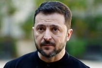 Nhà lãnh đạo Ukraine Volodymyr Zelensky tại Paris, Pháp ngày 27/3. Ảnh: Getty.