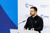 Tổng thống Ukraine Volodymyr Zelensky phát biểu tại Hội nghị An ninh Munich lần thứ 61 tại Munich, Đức, ngày 15/2. Ảnh: Getty.