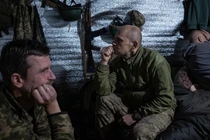 Binh sĩ Ukraine trên chiến trường (Ảnh: Getty)