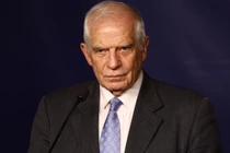 Đại diện cấp cao EU về Chính sách đối ngoại và an ninh Josep Borrell trong cuộc họp báo tại Warsaw, Ba Lan vào ngày 12/11. Ảnh: Getty.