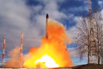 Một vụ phóng thử tên lửa đạn đạo liên lục địa Sarmat của Nga. Ảnh: Sputnik.