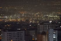 Toàn cảnh Tehran sau khi nhiều tiếng nổ vang lên ngày 26/10 (Ảnh: CNN)