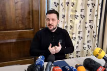 Tổng thống Ukraine Volodymyr Zelensky phát biểu với báo chí bên lề Hội nghị An ninh Munich lần thứ 61 ở Munich, Đức. Ảnh: Getty.