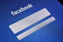 Dữ liệu bị rò rỉ còn bao gồm cả số điện thoại và địa chỉ nhà (Ảnh: SCMP)