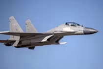 Hình ảnh một chiếc J-16 của PLA mà phía Đài Loan công bố (Ảnh: AP)