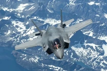 Mẫu chiến đấu cơ thế hệ thứ 5, F-35, do Mỹ sản xuất. Ảnh: Getty.