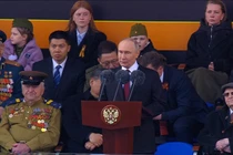 Tổng thống Nga Vladimir Putin phát biểu tại lễ kỷ niệm Ngày Chiến thắng 9/5. Ảnh: RT.