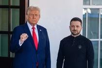 Tổng thống Mỹ Donald Trump đã chỉ trích Tổng thống Ukraine Volodymyr Zelensky tại Nhà Trắng vào tháng 2. Ảnh: NYTimes.