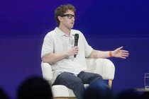 Mark Zuckerberg phát biểu tại hội nghị nhà phát triển AI LlamaCon 2025, ngày 29/4. Ảnh: Getty.