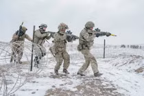 Binh lính Anh trong cuộc tập trận của NATO ở Romania vào tháng 2/2025. Ảnh: Getty.