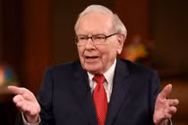 Warren Buffett đưa ra nhiều lời khuyên hữu ích được những người nổi tiếng nằm lòng (Ảnh: CNBC)
