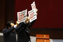 Quốc hội Hàn Quốc bỏ phiếu về động thái luận tội Tổng thống Yoon Suk Yeol. Ảnh: Reuters.