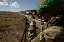 Một binh sĩ Ukraine trong một cuộc tập trận (Ảnh: Getty)