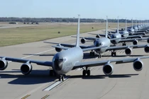 Máy bay tiếp nhiên liệu KC-135 Stratotankers của Không quân Mỹ.