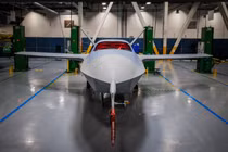 Máy bay không người lái YFQ-42A đang được phát triển như một phần của chương trình máy bay chiến đấu hợp tác của Không quân Mỹ. Ảnh: X/David Allvin.