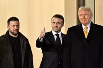 Tổng thống Pháp Emmanuel Macron, ông Donald Trump và Tổng thống Ukraine Volodymyr Zelensky, Paris, Pháp, ngày 7/12/2024. Ảnh: Getty.