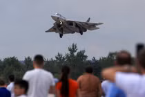 Chiến đấu cơ Sukhoi Su-57 ở Zhukovsky, Nga ngày 25/7/2021 (Ảnh: Reuters)