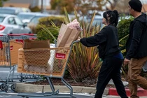 Lạm phát ở Mỹ giảm xuống mức thấp nhất trong 2 năm, giảm sức ép đối với Fed (Ảnh: MarketTimes)