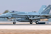 Máy bay chiến đấu F-18E Super Hornet của Hải quân Mỹ. Ảnh: MW.