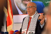 Thủ tướng Ahmed al-Rahawi của chính phủ Yemen do Houthi lãnh đạo trong bức ảnh chụp năm ngoái. Ảnh: AFP.