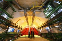 Một thí nghiệm được thực hiện tại CERN ngày 19/4/2017, Meyrin, Thụy Sĩ. Ảnh: Getty.