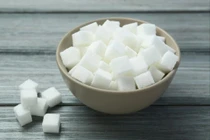 Một nhóm các nhà khoa học Trung Quốc cho biết hệ thống chuyển hóa sinh học của họ sản xuất ra đường sucrose mà không cần phải trồng mía hoặc củ cải đường. Ảnh: Shutterstock.