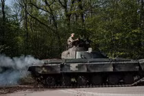 Lực lượng Ukraine tại Slovyansk (Ảnh: AFP)