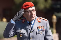 Tổng thanh tra quân đội Đức Carsten Breuer tại Thổ Nhĩ Kỳ, ngày 15/4. Ảnh: Getty.